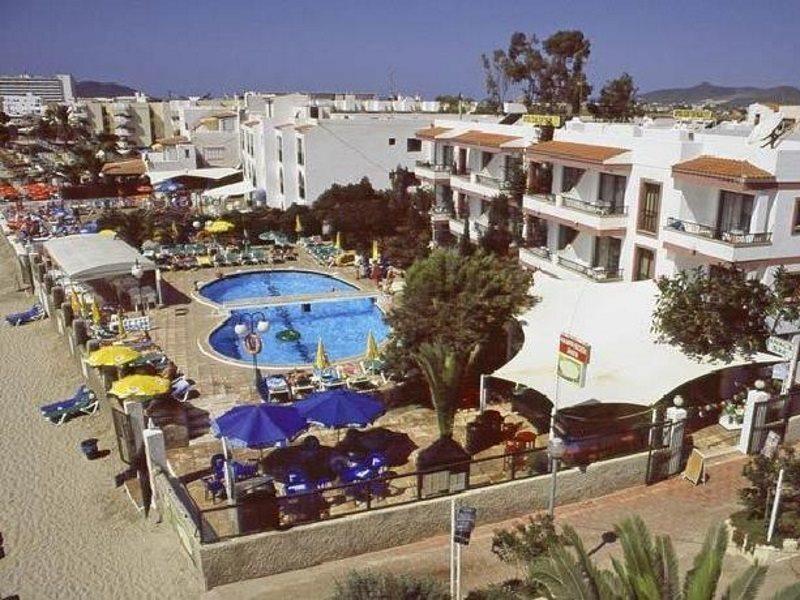 Apartamentos Tur Palas Playa d'en Bossa Extérieur photo